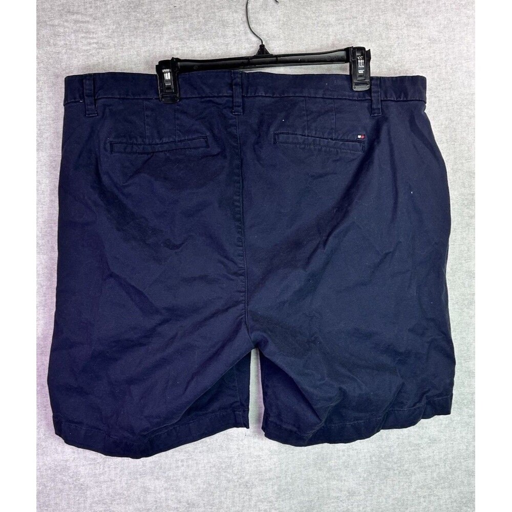 Tommy Hilfiger Women’s Navy Chino Shorts Plus Size 18W 8” Inseam EUC - Picture 2 of 9
